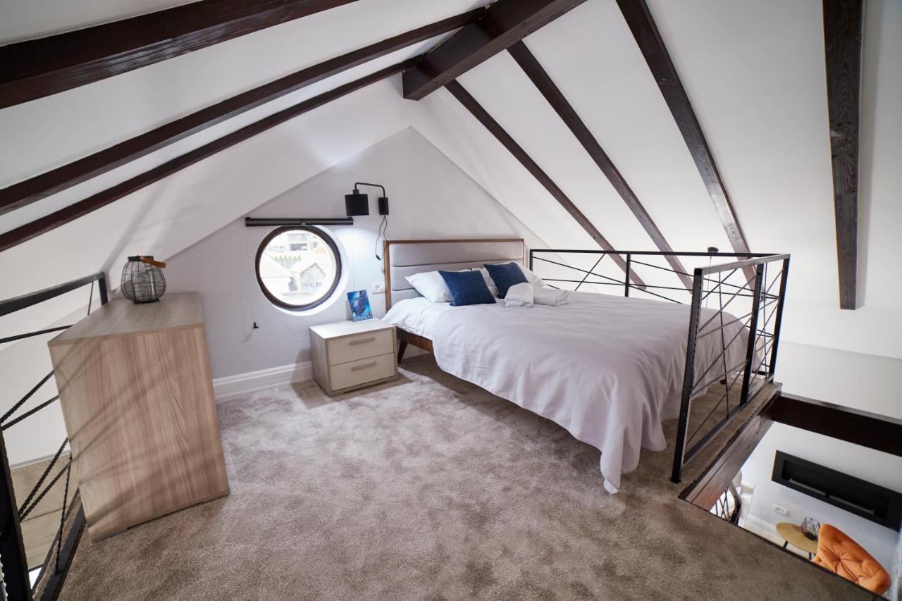 Отель Casa Piti Брашов Экстерьер фото